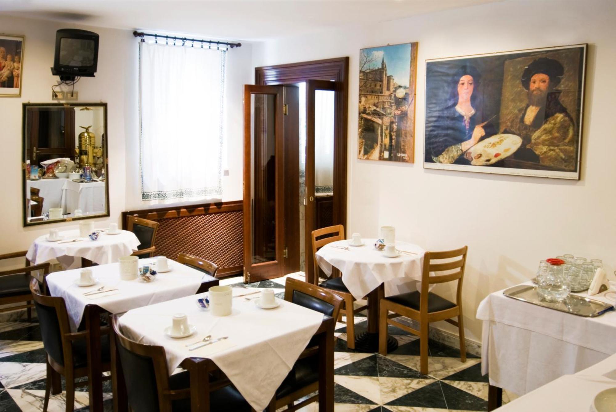 Albergo Hotel Raffaello Urbino Ngoại thất bức ảnh