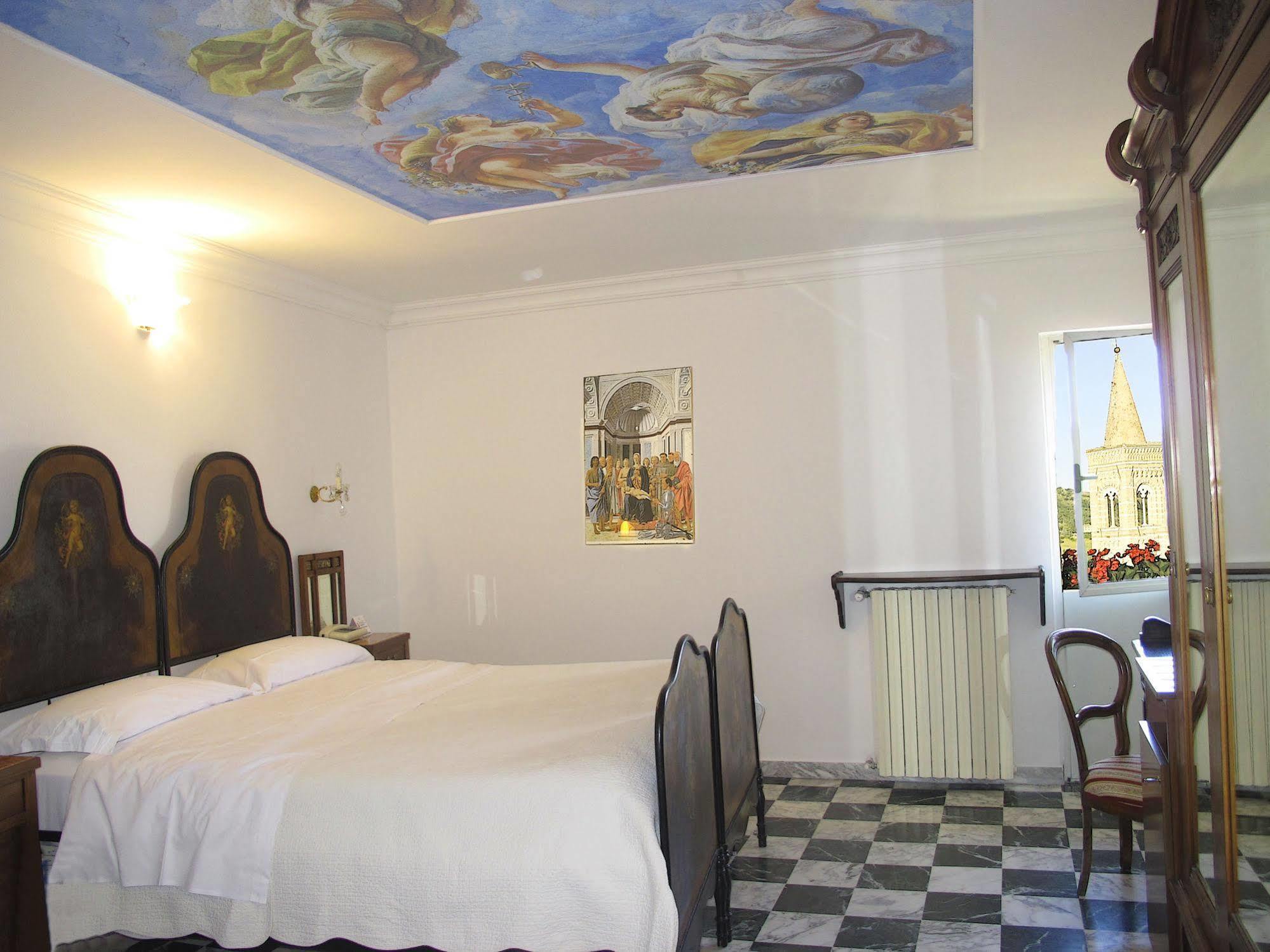 Albergo Hotel Raffaello Urbino Ngoại thất bức ảnh
